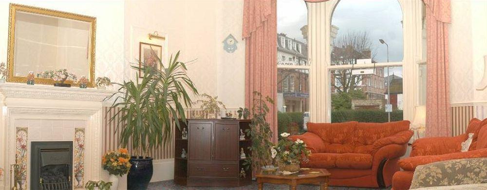 The Maynard Скарборо Екстер'єр фото